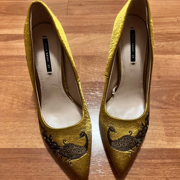 Zara gold pump never worn size 37 - Picture 2 of 6